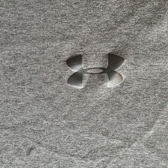 Under Armour men’s size small shirt - Picture 3 of 4